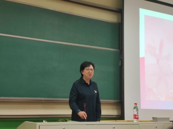 空军特色医学中心心血管内科吴晓君主任医师做客明德讲堂：重塑大脑——打造你的巅峰状态